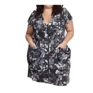 city chic zipper maxi dress woman’s size medium 18 plus sizepockets black white